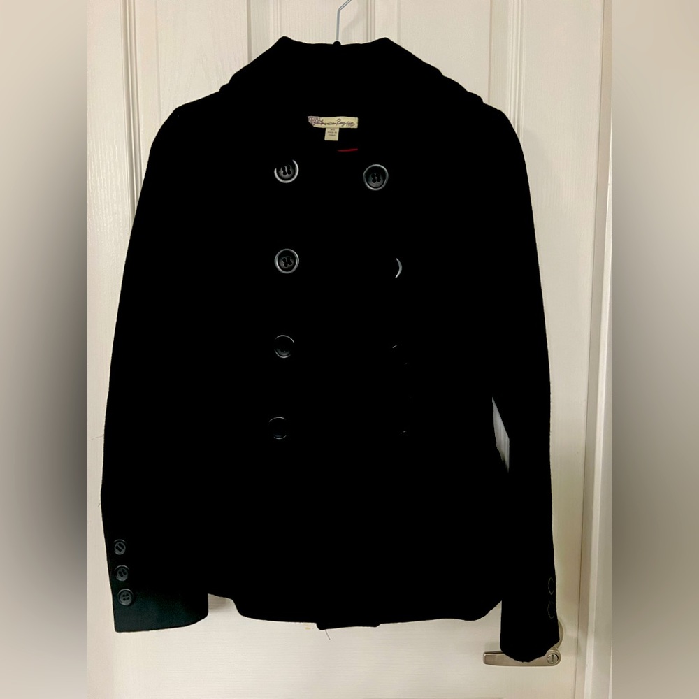 American Rag  removeable hood. XS  pink piping on inside. 🫶😍 Beautiful coat!